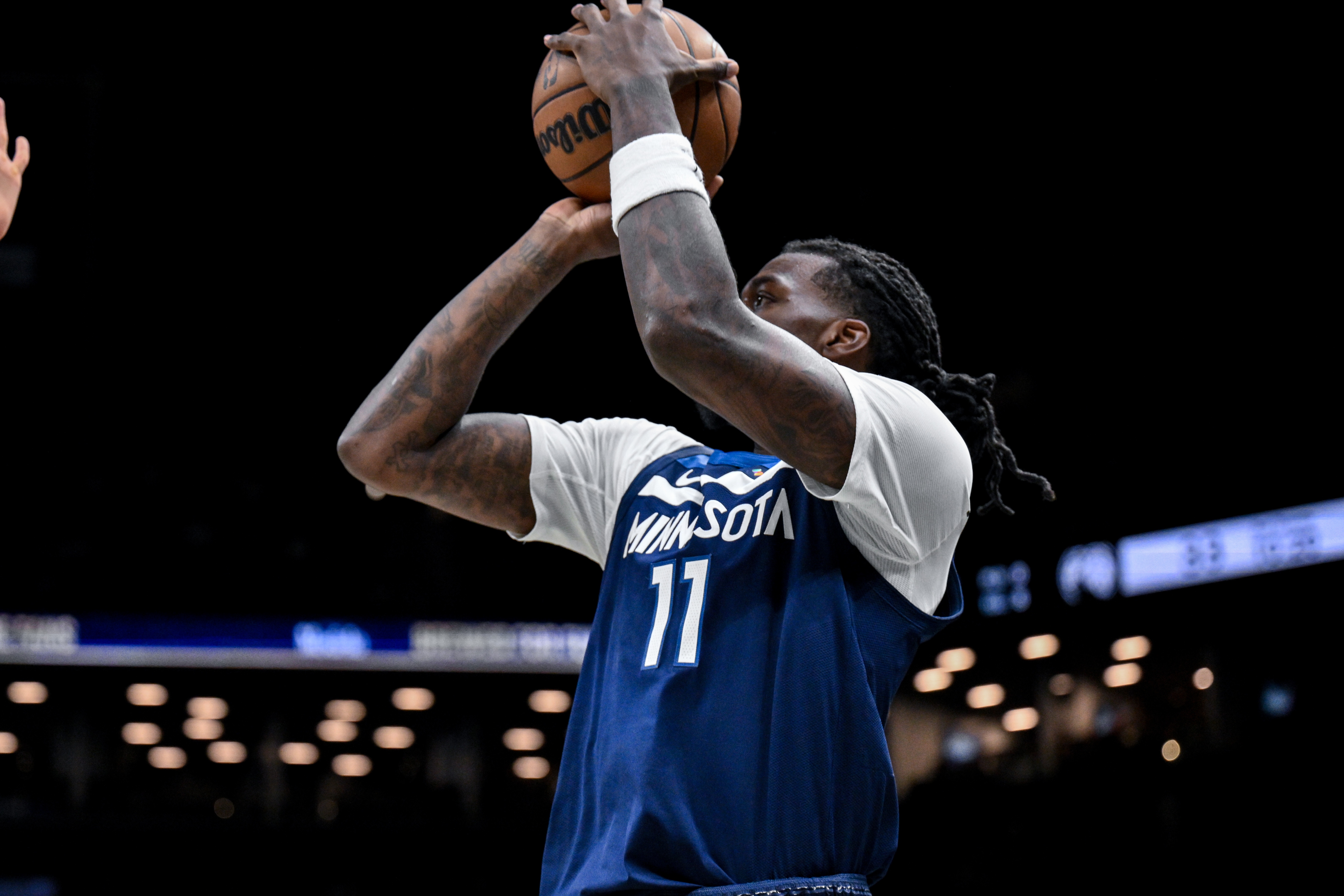 能里能外！里德上半场8中4&amp;三分4中2 砍下10分4板2断&amp;正负值+16